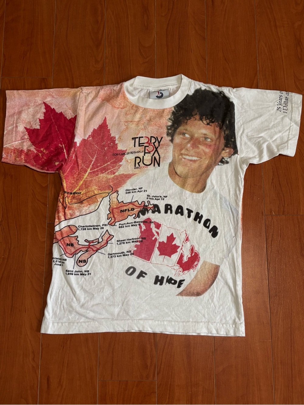 Vintage 2005 Terry Fox 25 Years Of Hope AOP Tshirt Size Small